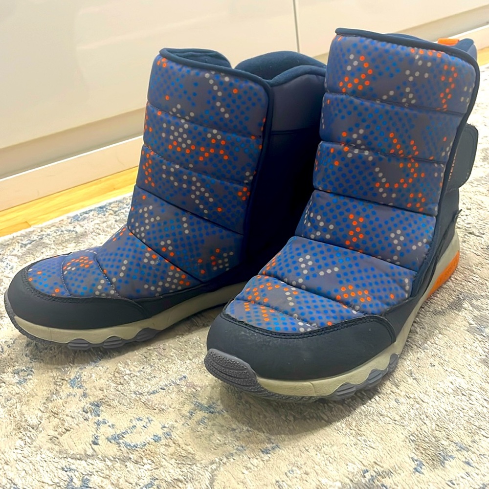 Merrell snow boots - sz big kid 7